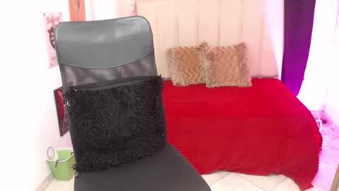 Snapshot of kleo_princess18 chatting on December 2024 10:11:01 PM kleo online show from December 2024 10:11:01 PM