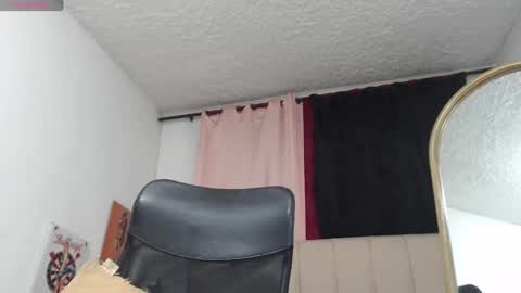 Snapshot of kleo_princess18 chatting on February 2025 01:40:02 AM kleo online show from February 2025 01:40:02 AM