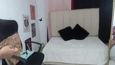 Snapshot of kleo_princess18 chatting on February 2025 01:24:01 AM kleo online show from February 2025 01:24:01 AM