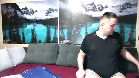 Kleosnow online show from October 2025 08:58:02 AM