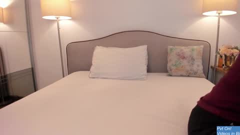 Snapshot of kleospassion chatting on December 2024 10:03:01 AM Kleospassion online show from December 2024 10:03:01 AM