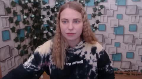 Snapshot of klerkarina chatting on December 2024 09:18:01 AM klerkarina online show from December 2024 09:18:01 AM