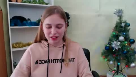 Snapshot of klerkarina chatting on December 2024 09:50:02 AM klerkarina online show from December 2024 09:50:02 AM