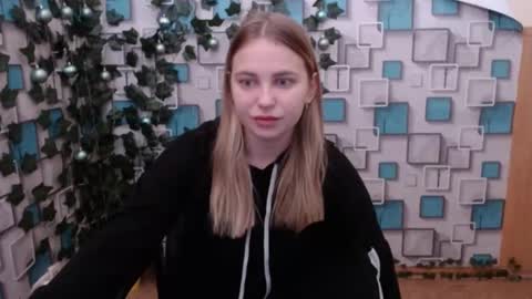 Snapshot of klerkarina chatting on December 2024 06:33:01 AM klerkarina online show from December 2024 06:33:01 AM