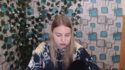 Snapshot of klerkarina chatting on December 2024 06:22:01 AM klerkarina online show from December 2024 06:22:01 AM