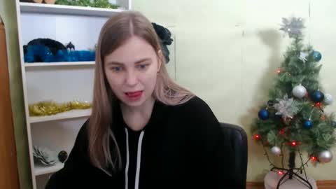 Snapshot of klerkarina chatting on January 2025 06:09:02 AM klerkarina online show from January 2025 06:09:02 AM