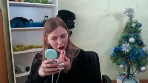 Snapshot of klerkarina chatting on January 2025 09:10:02 AM klerkarina online show from January 2025 09:10:02 AM