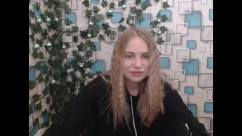 Snapshot of klerkarina chatting on January 2025 08:43:02 AM klerkarina online show from January 2025 08:43:02 AM