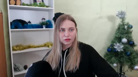 Snapshot of klerkarina chatting on January 2025 08:52:01 AM klerkarina online show from January 2025 08:52:01 AM