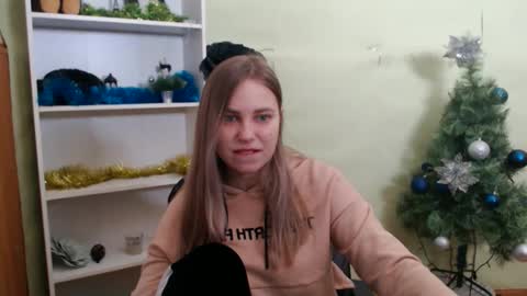 Snapshot of klerkarina chatting on February 2025 05:53:02 AM klerkarina online show from February 2025 05:53:02 AM