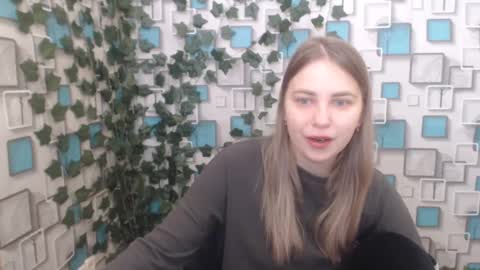 Snapshot of klerkarina chatting on February 2025 06:03:01 AM klerkarina online show from February 2025 06:03:01 AM