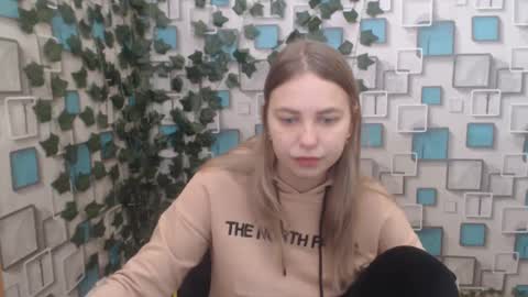 Snapshot of klerkarina chatting on February 2025 05:51:01 AM klerkarina online show from February 2025 05:51:01 AM