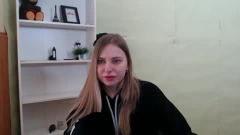 Snapshot of klerkarina chatting on February 2025 06:34:01 AM klerkarina online show from February 2025 06:34:01 AM