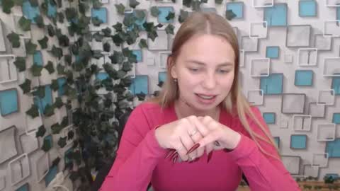 Snapshot of klerkarina chatting on October 2025 05:06:02 AM klerkarina online show from October 2025 05:06:02 AM