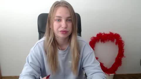 Snapshot of klerkarina chatting on October 2025 04:46:02 AM klerkarina online show from October 2025 04:46:02 AM
