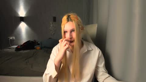 Snapshot of klin_miller chatting on November 2025 10:09:01 PM Klin online show from November 2025 10:09:01 PM