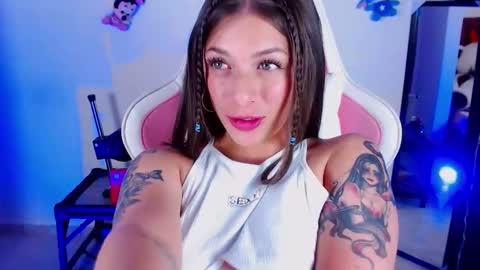 Snapshot of kloe_28 chatting on February 2026 04:35:01 AM Kloe online show from February 2026 04:35:01 AM