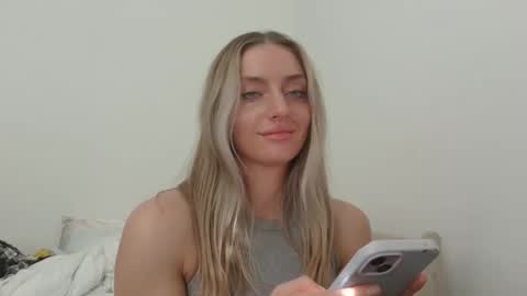 Snapshot of kmb25 chatting on March 2026 09:54:01 PM kmb25 online show from March 2026 09:54:01 PM