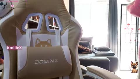 KmilleX online show from February 2026 09:20:01 AM