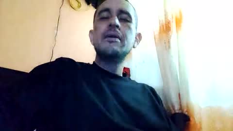 Snapshot of kmilo273079 chatting on February 2026 10:52:02 PM juan online show from February 2026 10:52:02 PM