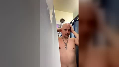 knotdaddy1983 online show from April 2026 06:49:02 PM