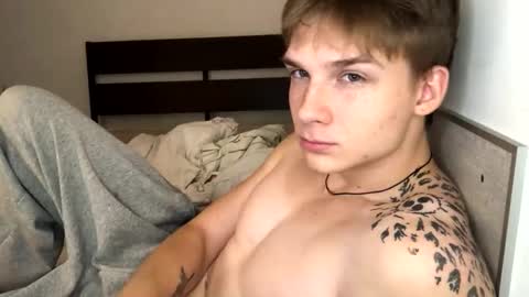 Adam online show from October 2025 05:00:01 PM