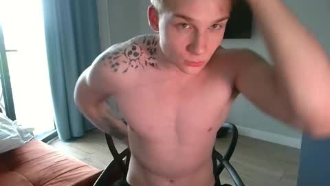 Snapshot of knotsiemens chatting on May 2026 02:02:01 PM Adam online show from May 2026 02:02:01 PM