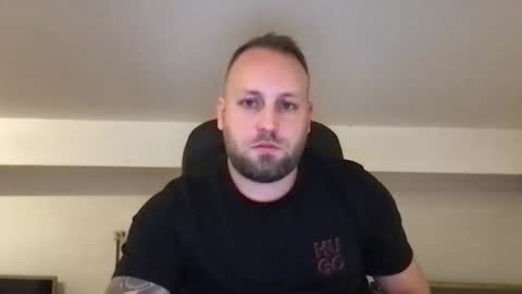 hugo online show from November 2025 01:27:01 AM