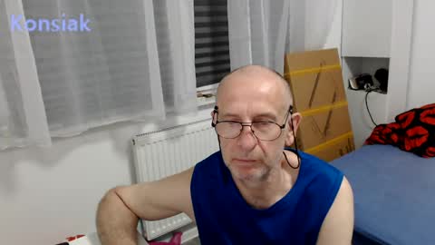 Komsiak online show from May 2026 07:11:02 PM
