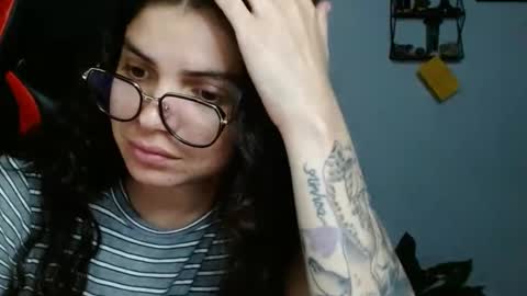 Karoll online show from February 2025 02:53:01 AM