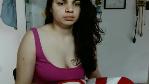 Karoll online show from October 2025 08:07:01 PM