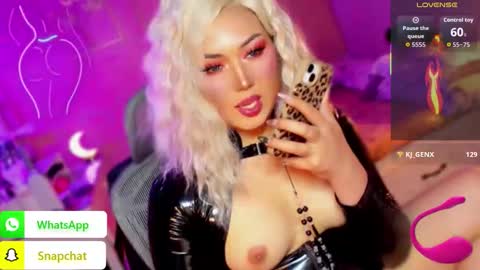 Snapshot of koreandollts chatting on November 2025 01:50:01 AM MISS ALICIA online show from November 2025 01:50:01 AM