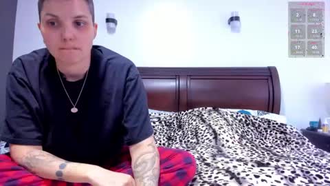 Twiix online show from March 2025 10:42:01 PM