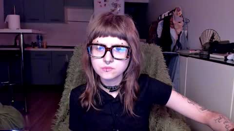 Kortny online show from November 2025 02:38:01 PM