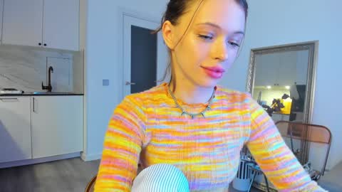 kossie_ online show from February 2025 02:58:02 PM