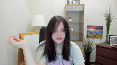 Ariel online show from December 2025 03:19:01 PM