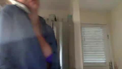 koyoteej online show from March 2025 10:42:01 PM