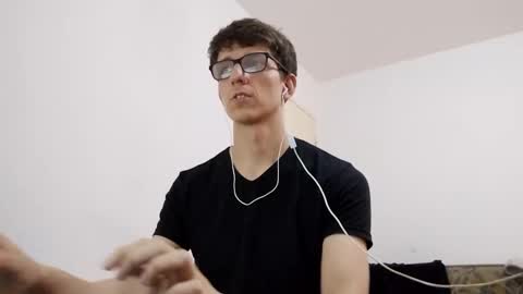 Facu online show from December 2024 01:54:02 PM