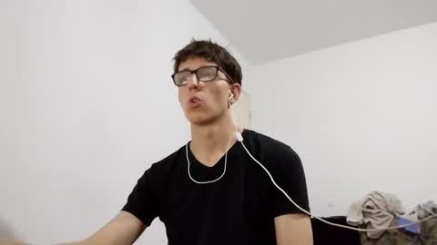 Facu online show from January 2025 09:25:02 AM