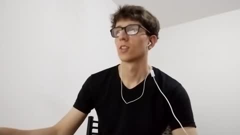 Facu online show from January 2025 09:11:02 PM