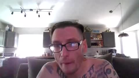 hard hung horny online show from March 2025 06:00:02 PM