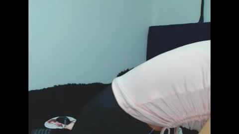 kratos_and_afrodita online show from October 2025 06:50:02 PM