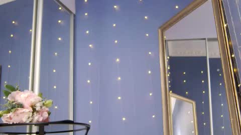 kriskras__ online show from December 2025 05:12:02 AM