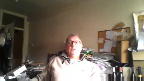 Snapshot of kriss3325 chatting on October 2025 11:54:01 AM kriss online show from October 2025 11:54:01 AM