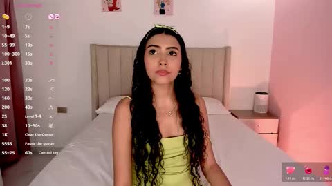 Snapshot of krissell_ chatting on November 2025 11:15:01 PM SammyKrissell online show from November 2025 11:15:01 PM