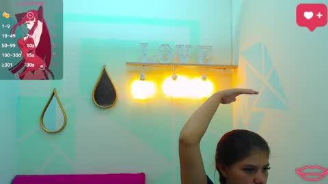 krissone online show from February 2025 07:25:01 PM