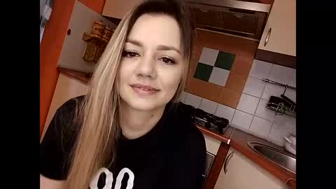 Snapshot of krisssexi chatting on January 2025 06:09:02 AM KrissSexi online show from January 2025 06:09:02 AM