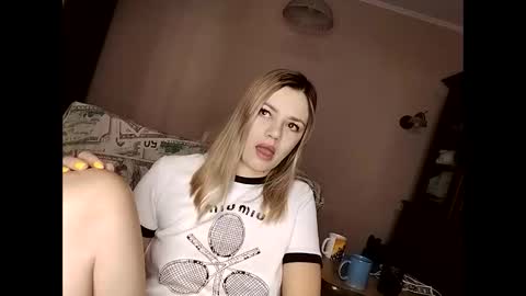 Snapshot of krisssexi chatting on February 2025 04:55:01 AM KrissSexi online show from February 2025 04:55:01 AM