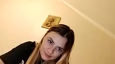 Snapshot of krisssexi chatting on September 2025 07:28:01 PM KrissSexi online show from September 2025 07:28:01 PM