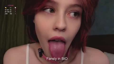 Snapshot of krissyhei chatting on November 2025 01:16:02 AM Sarah online show from November 2025 01:16:02 AM